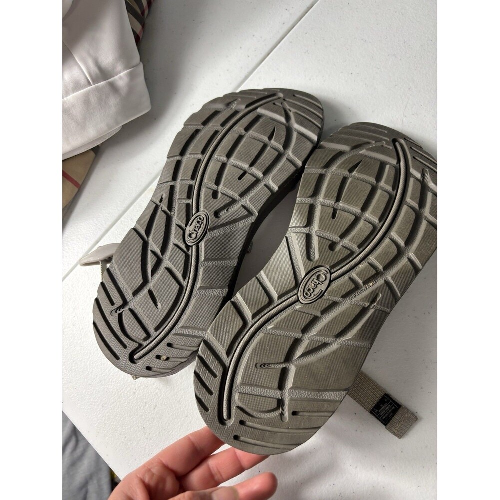 Chaco Cloud Women's Silver Gray Sandals Adventure Hiking Outdoors Strappy Sz 7 - Picture 2 of 15
